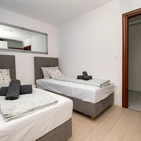 Apartman Modern Luka In Póla