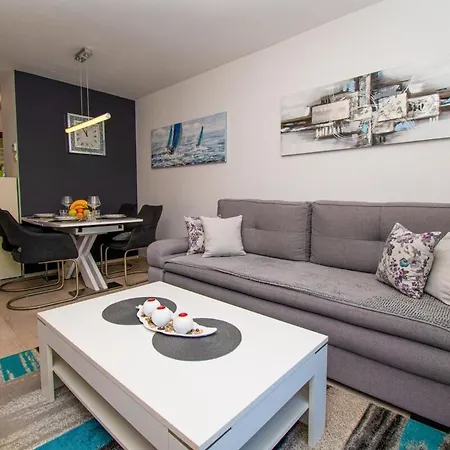 Apartman Modern Luka In