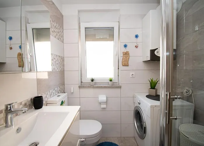 Modern Luka In Apartman *